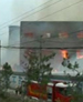 آتش‌سوزي در کارخانه توليد کاغذ + فیلم