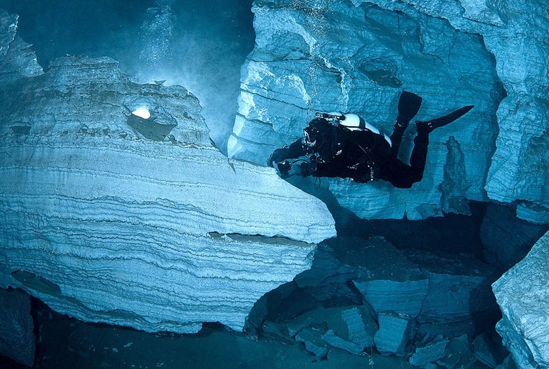 غار ژیپسی اوردا در روسیه + تصاویر
