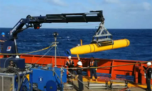 اولین سفر زیرآبی ربات "Bluefin-21" برای یافتن هواپیمای مالزیایی 
