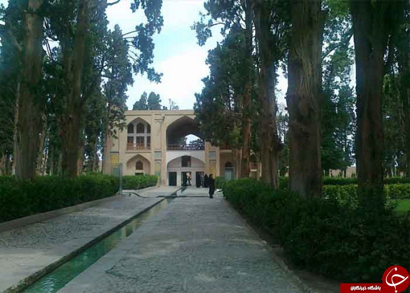 باغی با زیباترین معماری ایرانی + تصاویر