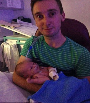 نوزاد تازه بدنیا آمده پس از مرگ دوباره زنده شد+ تصاویر