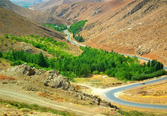 همراهی با زیباترین جاده های ایران را  با ما تجربه کنید