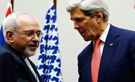 چرا دست آمریکا در مذاکرات هسته‌ای با ایران بسته است؟/ چگونه رهبر انقلاب با درایت خود، نقشه آمریکا را بر هم زد؟