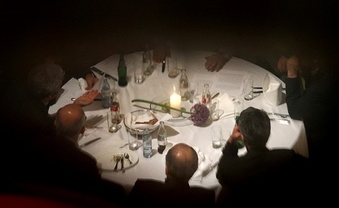 عکس برداری مخفیانه از ظریف در میز شام"وین" 1