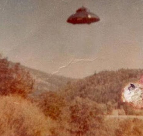 قدیمی‌ترین عکس‌های باقیمانده از حضور موجودات فضایی + تصاویر