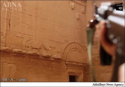 داعش شهر باستانی الحضر را تخریب کرد +تصاویر
