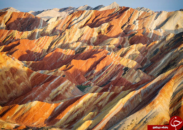 صخره های رنگی در چین+ تصاویر