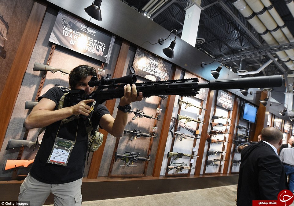 نمایشگاه اسلحه های جنگی در آمریکا + تصاویر