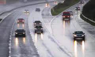 ترافیک روان و بارش برف و باران در جاده‌های کشور