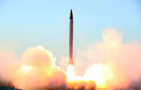واشینگتن فری بیکن: آمریکا در برابر حملات موشکی ایران عاجز است