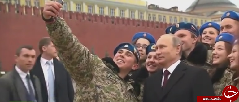 سلفی جالب و سخاوتمندانه ولادیمیر پوتین با سربازان+ تصاویر و فیلم