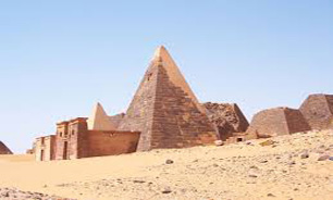 تصاویری زیبا از هرم‌های باستانی عجیب در کشور سودان 