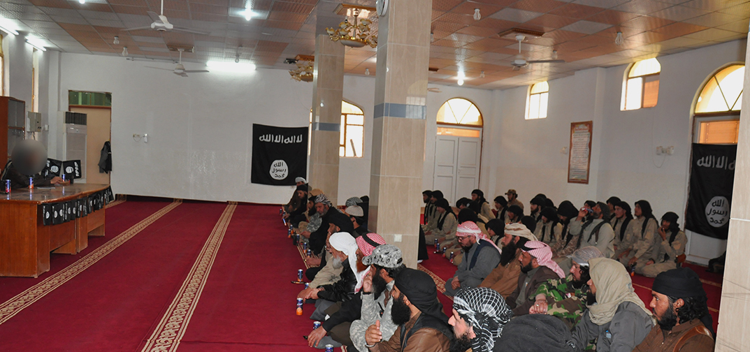 مراسم فارغ التحصیلی دانشگاه داعش + عکس