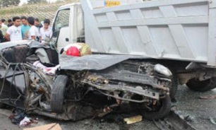 تصادف مرگبار کامیون با پراید/ 2 سرنشین پراید در دم جان باختند