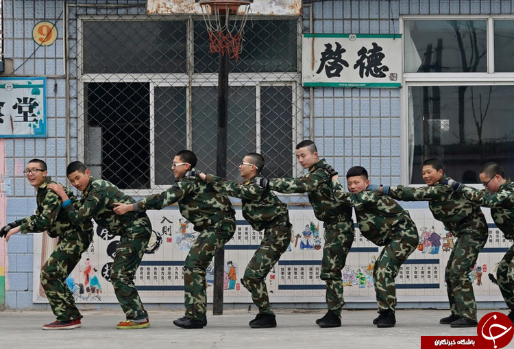 کمپ ترک اعتیاد اینترنت در چین (+تصاویر)