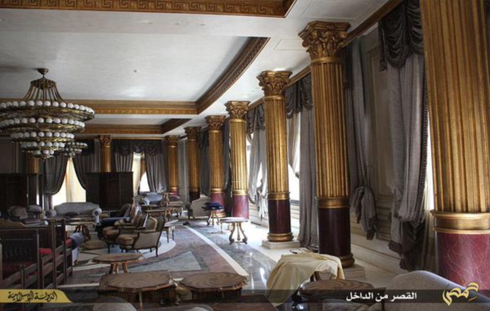 کاخ داعش در تدمر + تصاویر