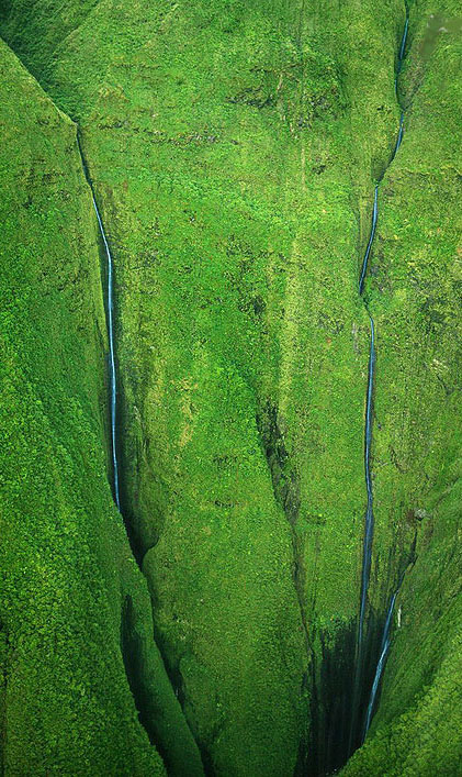 سبزترین آبشار دنیا (عکس)