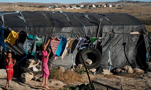 اعتراض اتحادیه اروپا به تخریب دهکده فلسطینی + تصاویر