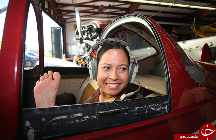 اولین خلبان زن بدون دست دنیا+تصاویر