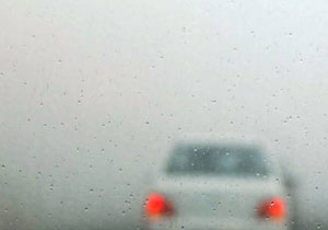 تشیعی// بارش باران، مه گرفتگی و ترافیک نیمه سنگین در راه‌های کشور