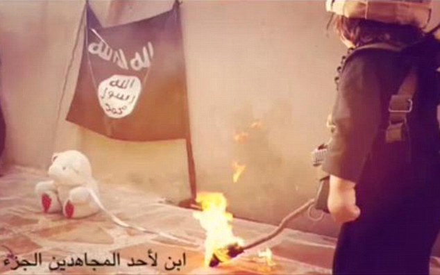 کودک داعشی دومین روش اعدام را آموخت + تصاویر