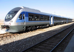قطار حومه ای تهران- هشتگرد راه اندازی شد