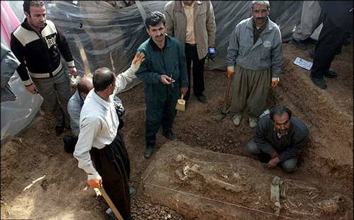 کشف 5 قبر تاریخی در مسیر شهرک حسن آباد