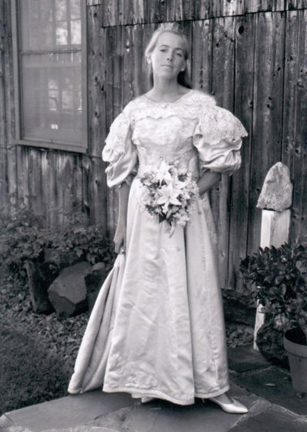 لباس عروسی که ۱۱ نسل آن را پوشیدند