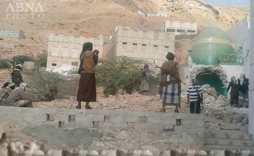 داعش به قبرهای یمنی‌ها هم رحم نکرد +عکس