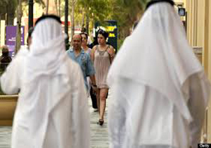 تعرض وحشیانه دو مرد سعودی به دختر جوان