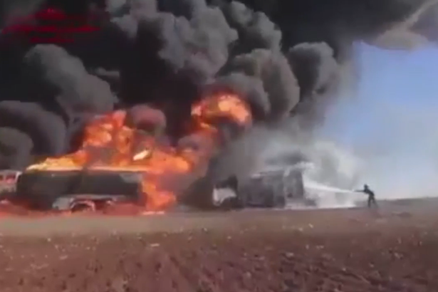 حمله روسیه به داعش, عکس حمله نیروهای روسیه به کاروان نفتی داعش