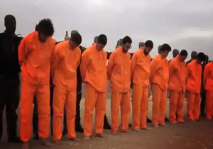 اتفاق نادر و عجیب در مراسم اعدام به دست داعش + فیلم و تصاویر