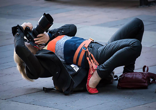 عکاسانی که برای گرفتن عکس از هیچ کاری دریغ نمی‌کنند + تصاویر
