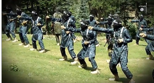 ‌فارغ التحصیلان آکادمی نظامی داعش+ تصاویر