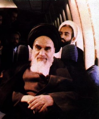 پرواز انقلاب از پاریس تا تهران