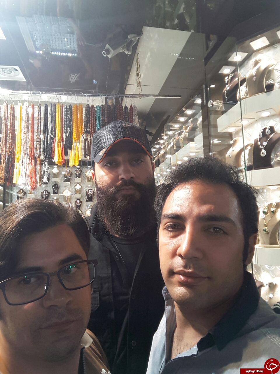 تصاویری از ابوعزرائیل و سلفی ابوحر ایرانی در بازار مشهد!