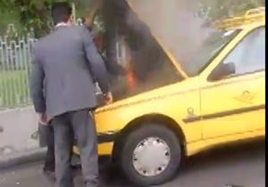 تاکسی آتش گرفته در خیابان حافظ + فیلم