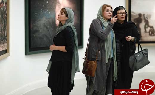 افتتاح نمایشگاه عکس‌ «ایستاده در غبار» با حضور چهره‌های سینمایی + تصاویر 1