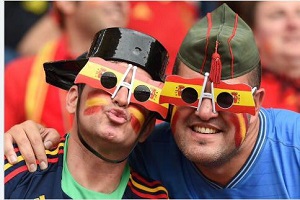 گزارش تصویری هواداران اسپانیا - جمهوری چک /////