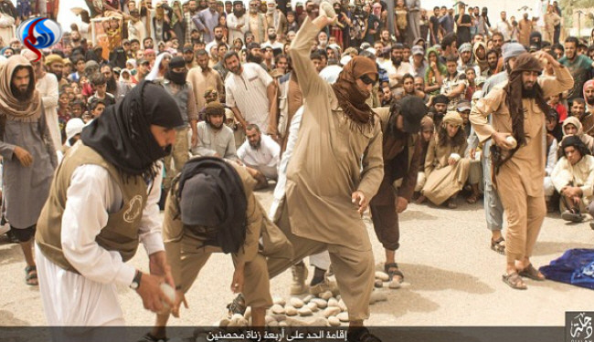 داعش چهار عراقی را سنگسار کرد