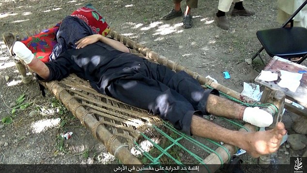 قطع دست و پای یک مرد متهم به سرقت بوسیله داعش+ تصاویر +16