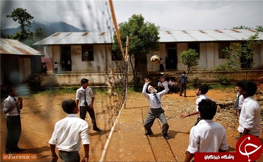 پیرمرد ۶۸ ساله نپالی بالاخره به مدرسه رفت+تصاویر
