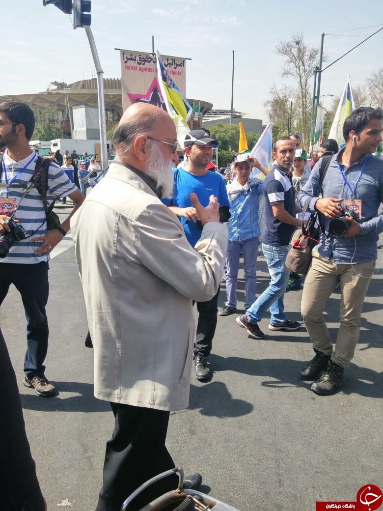 کدام یک از چهرهای سیاسی در راهپیمایی روز قدس حضور داشتند؟/ از حضور فرزند رهبر انقلاب تا حاشیه‌سازی احمدی‌نژاد+ تصویر