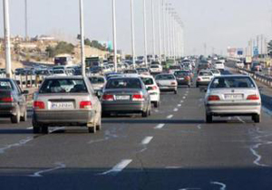 ترافیک نیمه سنگین در آزادراه کرج_ قزوین