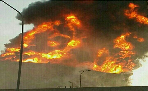 آغاز عملیات گسترده اطفای حریق در پتروشیمی بوعلی ماهشهر از ساعت 14 امروز/جدیدترین تصاویر از آتش سوزی