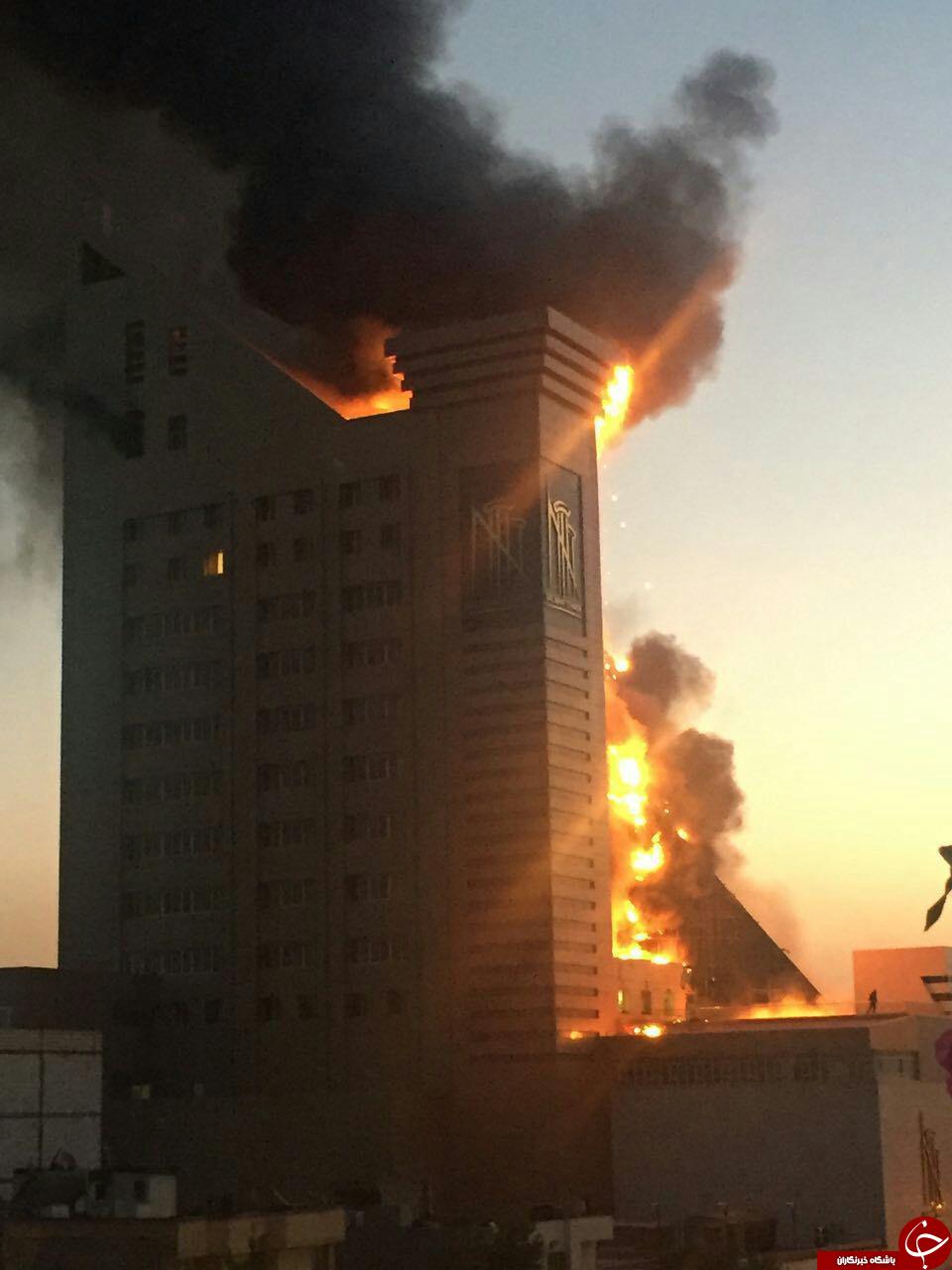 برج سلمان مشهد در آتش سوخت + تصاویر