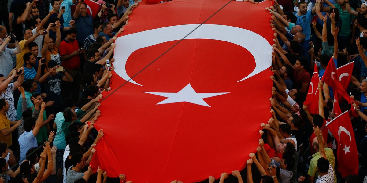 بازداشت معاون اردوغان در ارتباط با کودتای ترکیه/ ارتش: تمام عاملان کودتا بازداشت شده اند