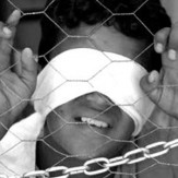 شکنجه کودکان عریان استرالیایی و تظاهرات گسترده مردمی+تصاویر