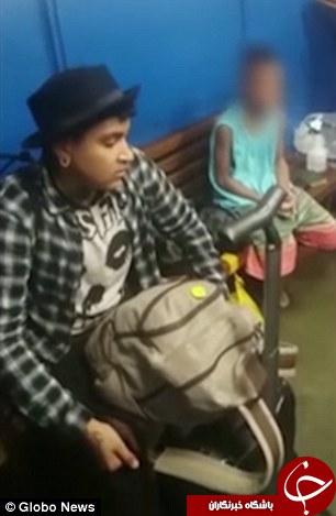 لحظه بازداشت زنی که یک پسر 11 ساله را در چمدانش حبس کرده بود+ تصاویر