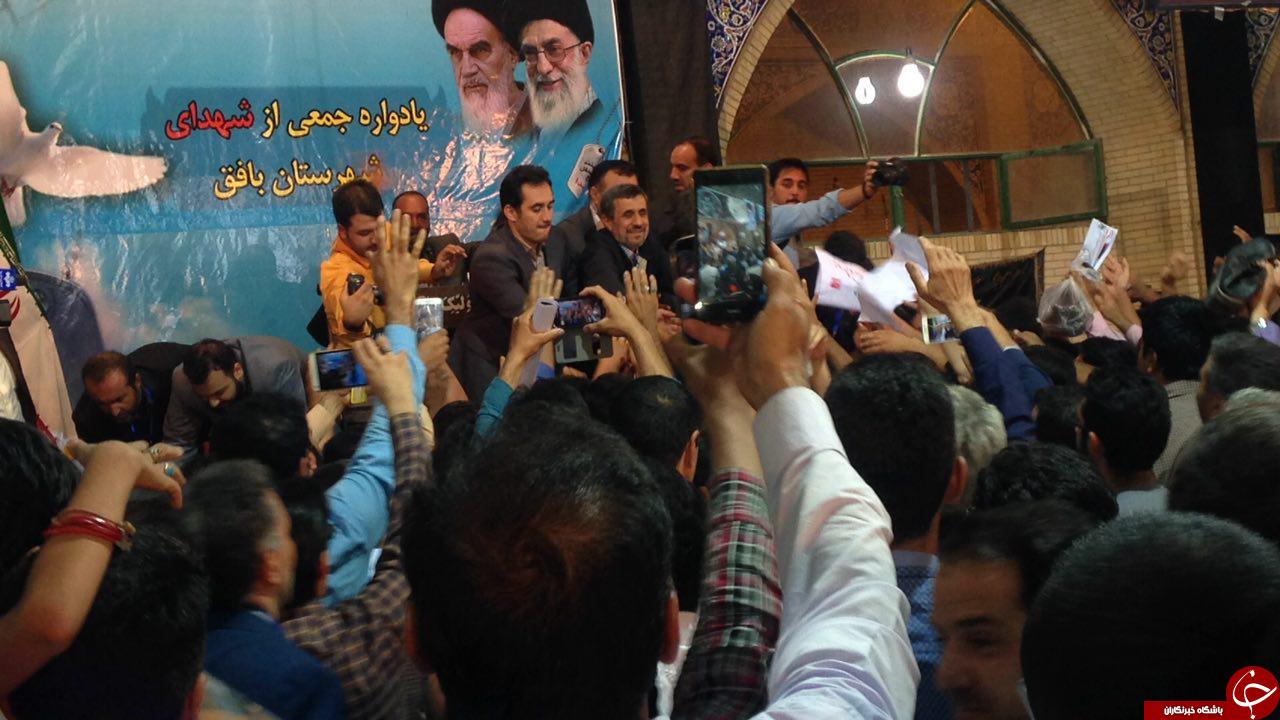 احمدی نژاد زمان حضورش را مشخص کرد/ تبلیغات تلگرامی و اسکورت ویژه در شبی که شعارها عوض شد + فیلم و تصاویر